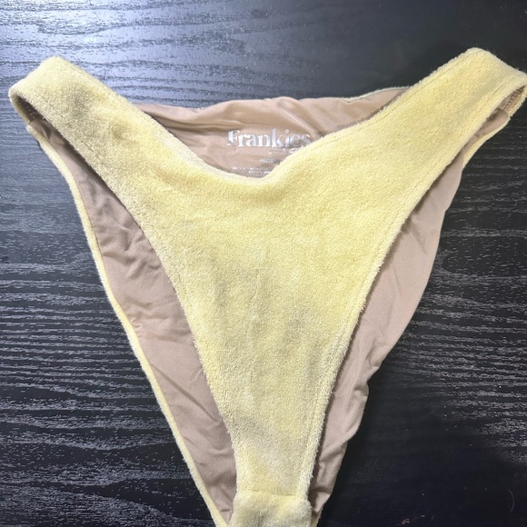 NWOT Frankie’s Bikini Terry Cloth Set 💛💛 - Picture 5 of 7